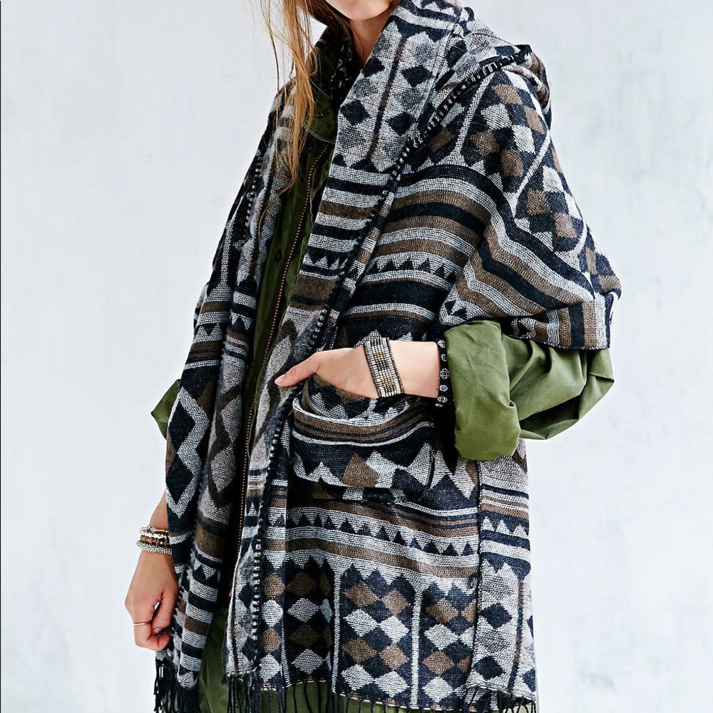 Ecote Hooded Southwestern Poncho UO